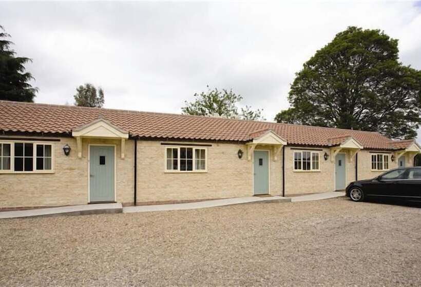 בית מלון כפרי The Red Lion