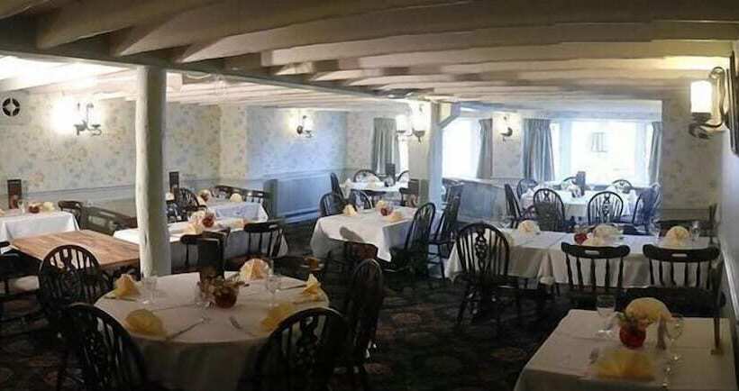 בית מלון כפרי The Red Lion