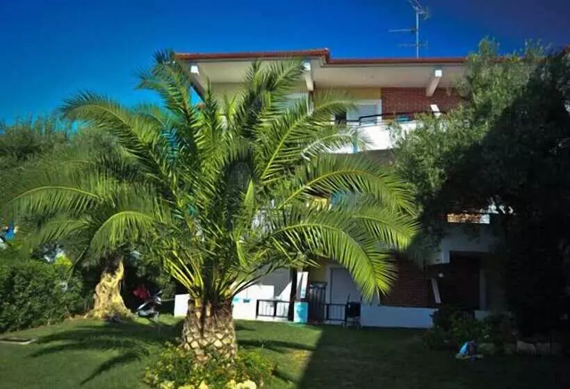 Kapsohora Inn
