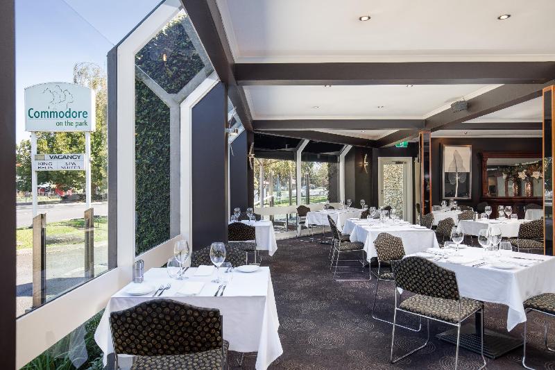 汽车旅馆 The Commodore