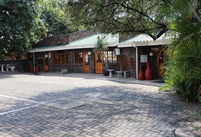 Pension Royal Game Guest House