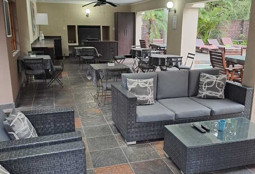 Pension Royal Game Guest House