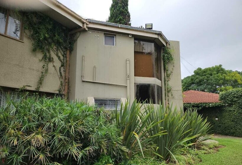 膳宿费 Rusplek Guesthouse And Conference Centre