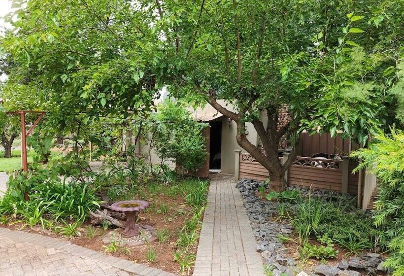 膳宿费 Rusplek Guesthouse And Conference Centre