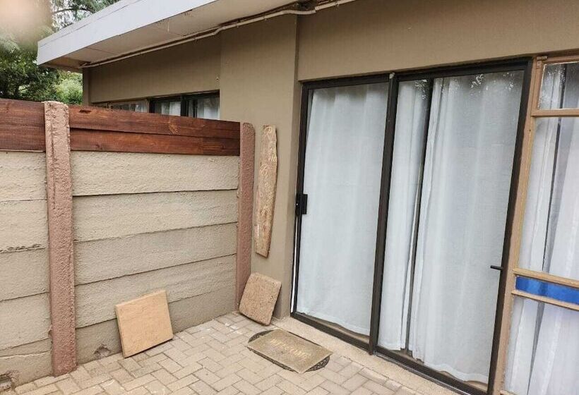 膳宿费 Rusplek Guesthouse And Conference Centre