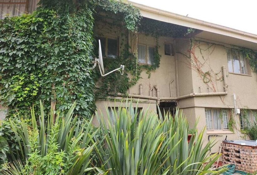 膳宿费 Rusplek Guesthouse And Conference Centre