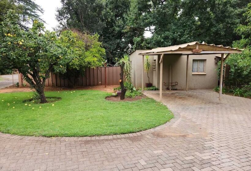 膳宿费 Rusplek Guesthouse And Conference Centre