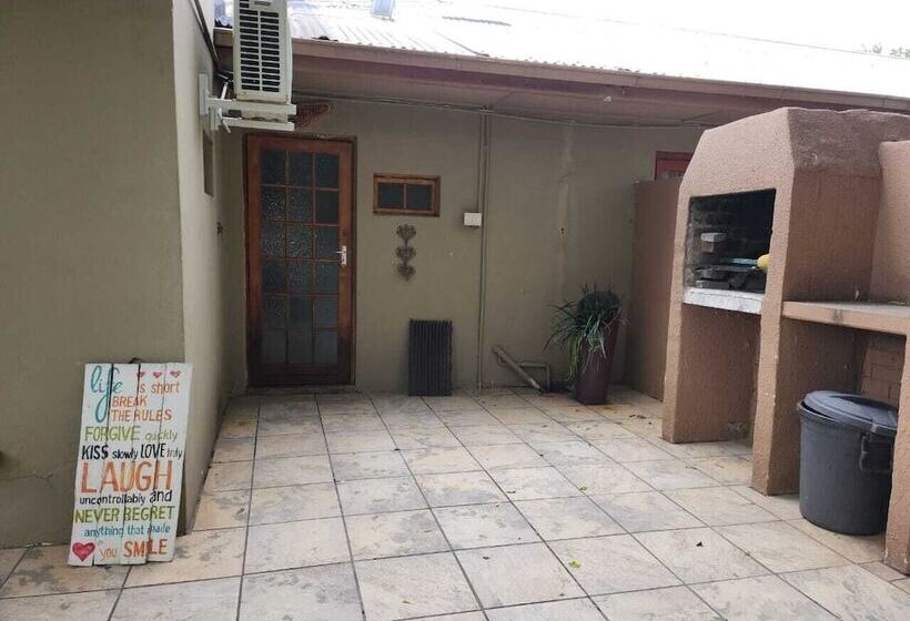 膳宿费 Rusplek Guesthouse And Conference Centre