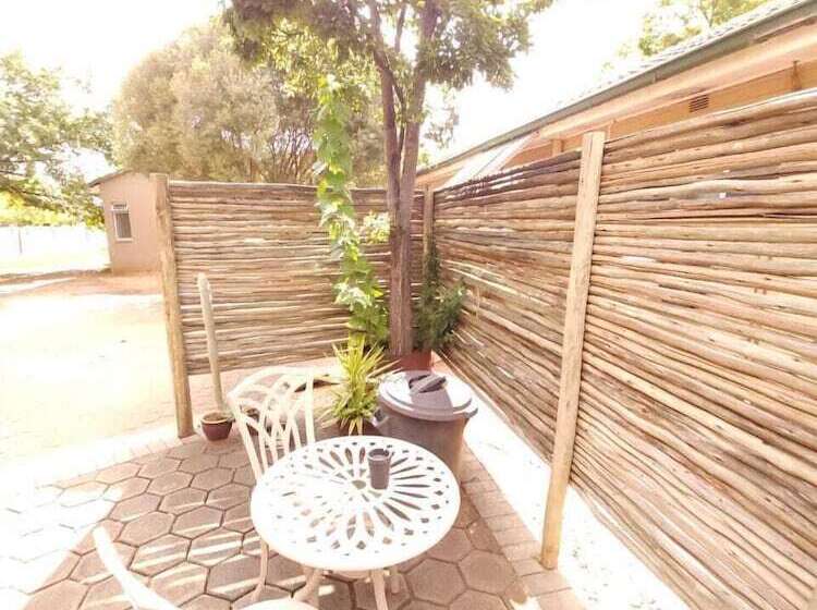 膳宿费 Rusplek Guesthouse And Conference Centre