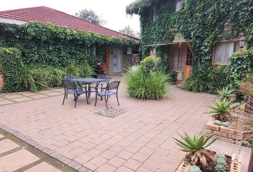 膳宿费 Rusplek Guesthouse And Conference Centre