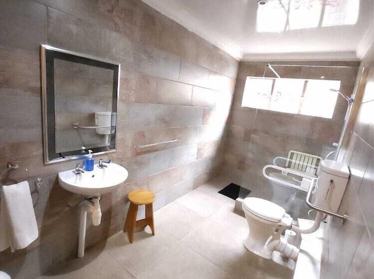 膳宿费 Rusplek Guesthouse And Conference Centre