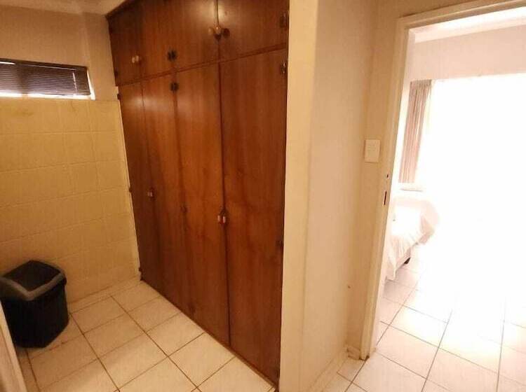 膳宿费 Rusplek Guesthouse And Conference Centre