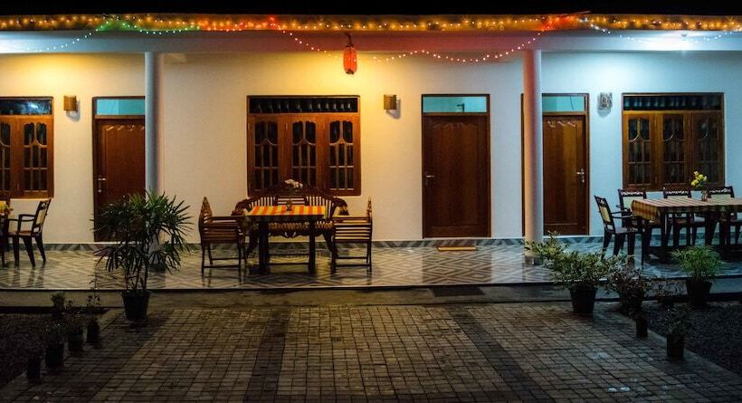 Пансион Sameera Villa