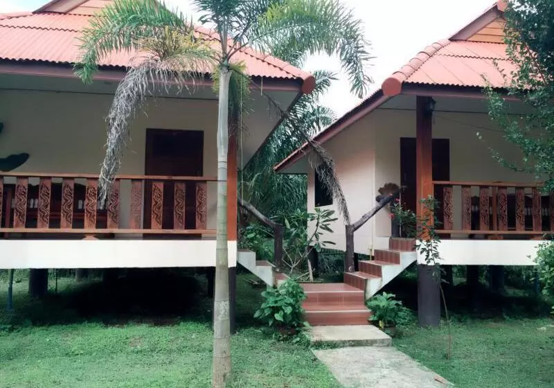 Lomakeskus Khao Sok Nung House