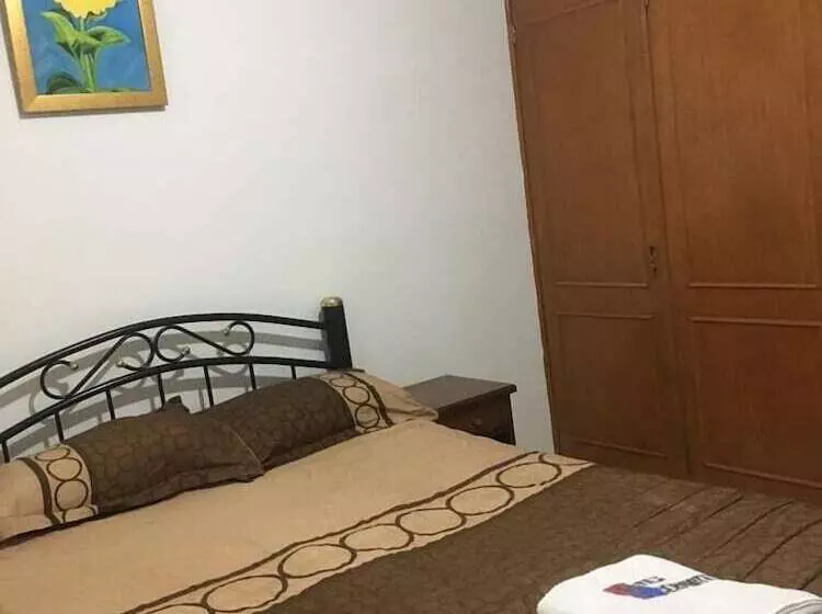 Suites Cervantes