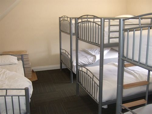 Tomlinson S Cafe & Bunkhouse  Hostel