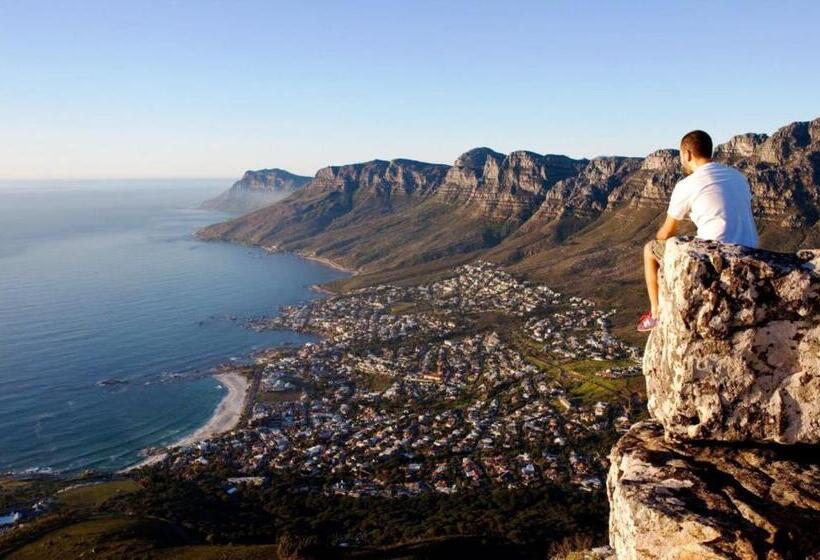 הוסטל Never At Home Kloof Street