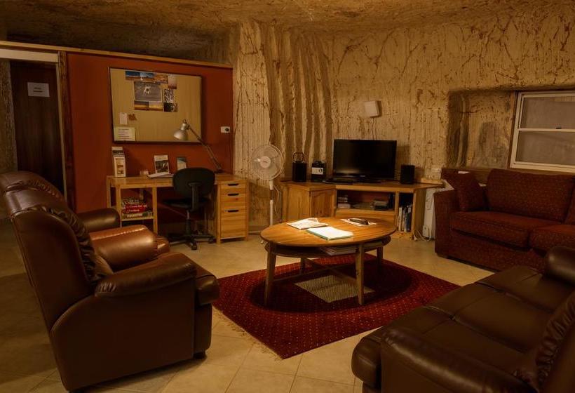 Down To Erth Bed And Breakfast