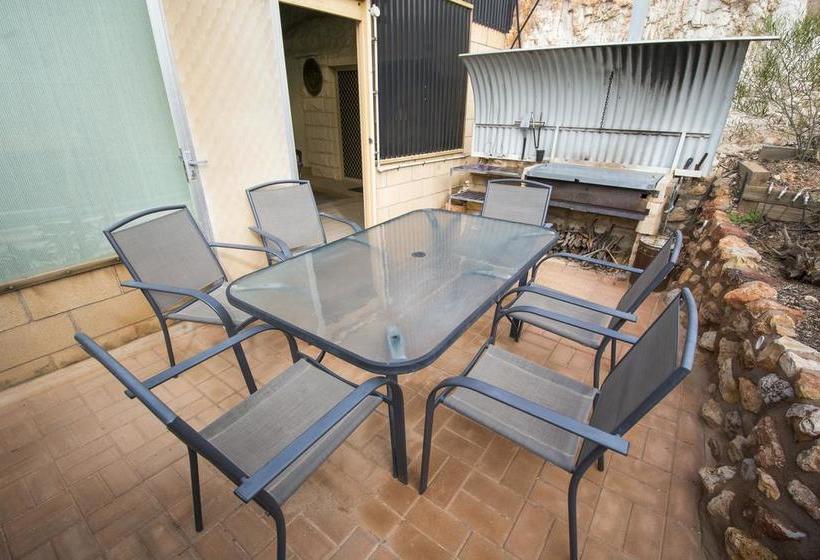 Down To Erth Bed And Breakfast