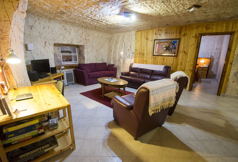 Down To Erth Bed And Breakfast