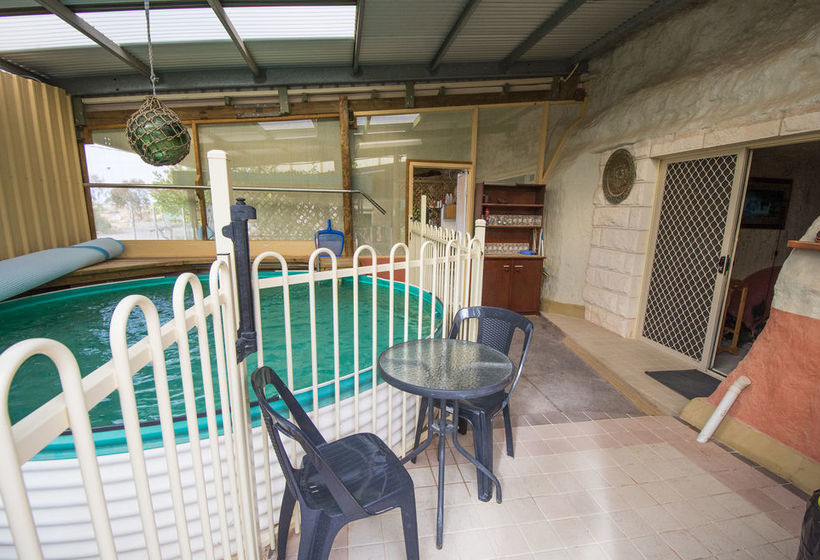 Down To Erth Bed And Breakfast