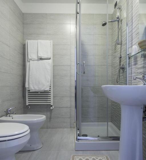 호텔 Easy Venice Rooms 1 2