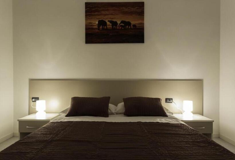 호텔 Easy Venice Rooms 1 2