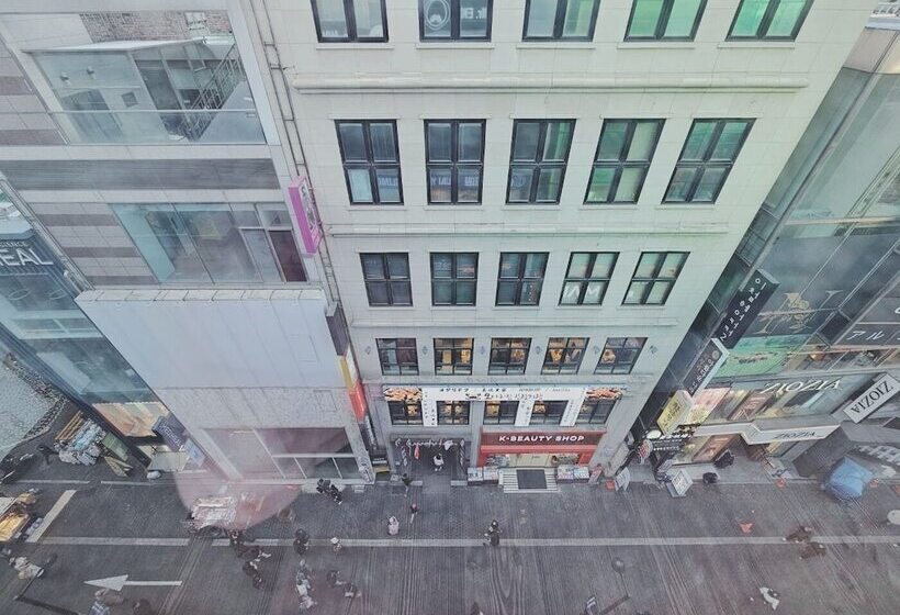 Ekonomy Hotel Myeongdong Premier