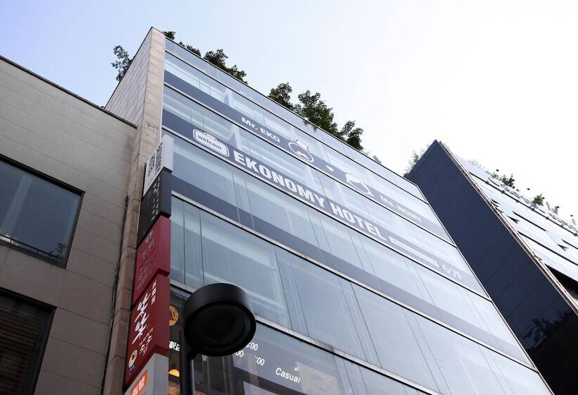Ekonomy Hotel Myeongdong Premier