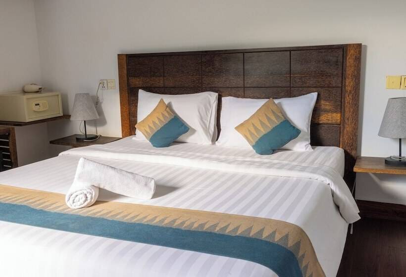 هتل Suitehome Boutique