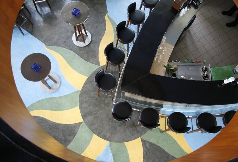 בית מלון כפרי The Lighthouse Marina Resort