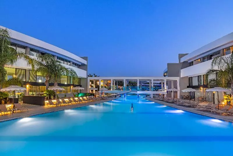 ホテル Virginia Family Suites