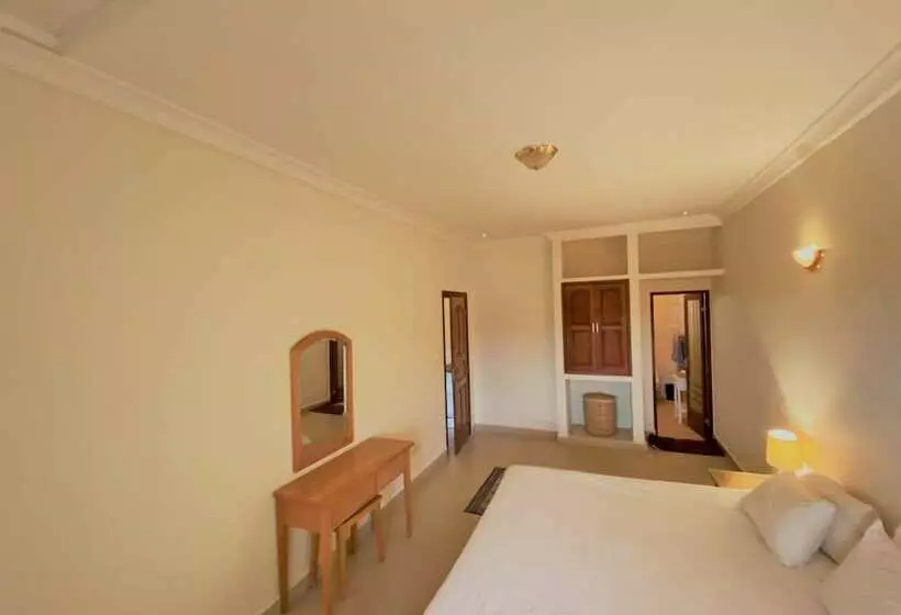 Kololi Beach Resort