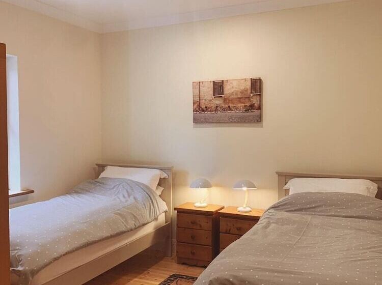 Mangerton Mountain Chalets