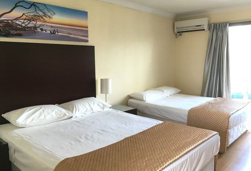 Мотель Centenary Motor Inn