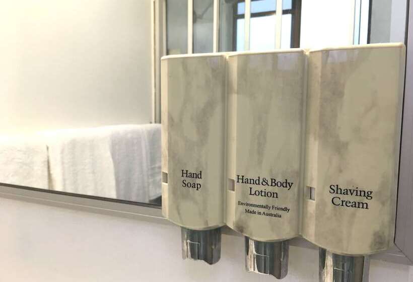 Мотель Centenary Motor Inn