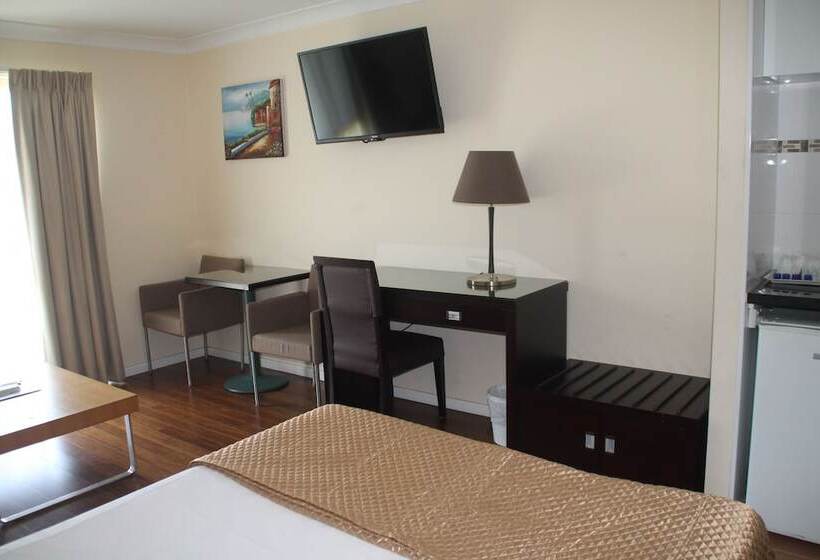 Мотель Centenary Motor Inn