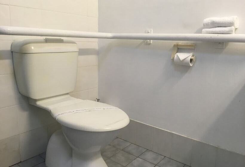 Мотель Centenary Motor Inn