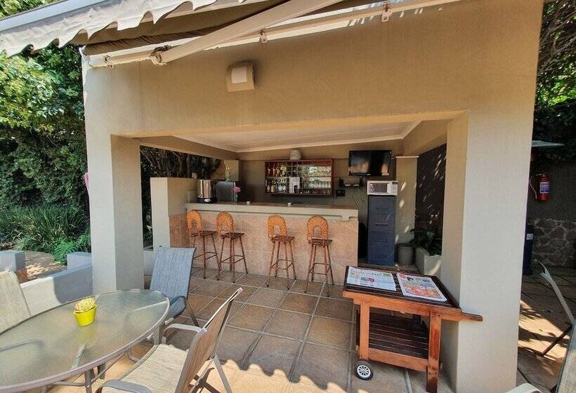 פנסיון 7th Street Guesthouse