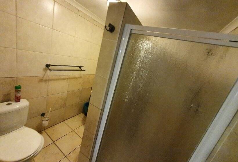 פנסיון 7th Street Guesthouse