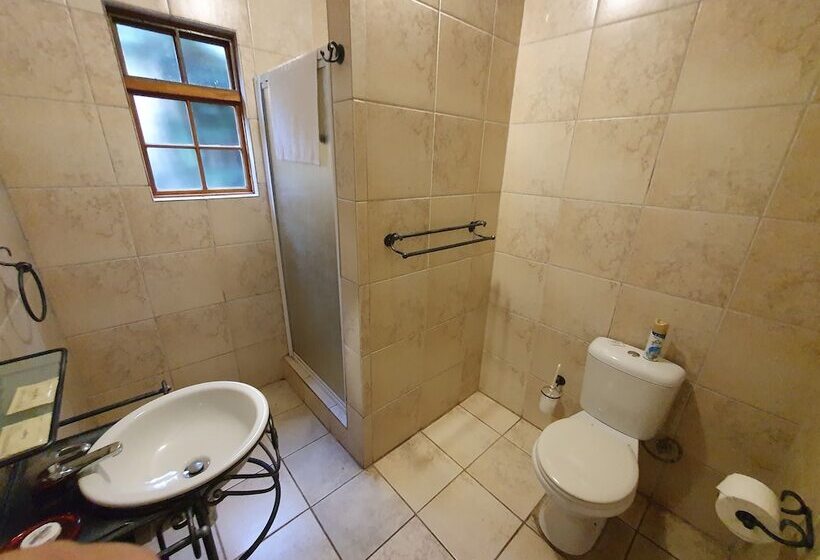 פנסיון 7th Street Guesthouse