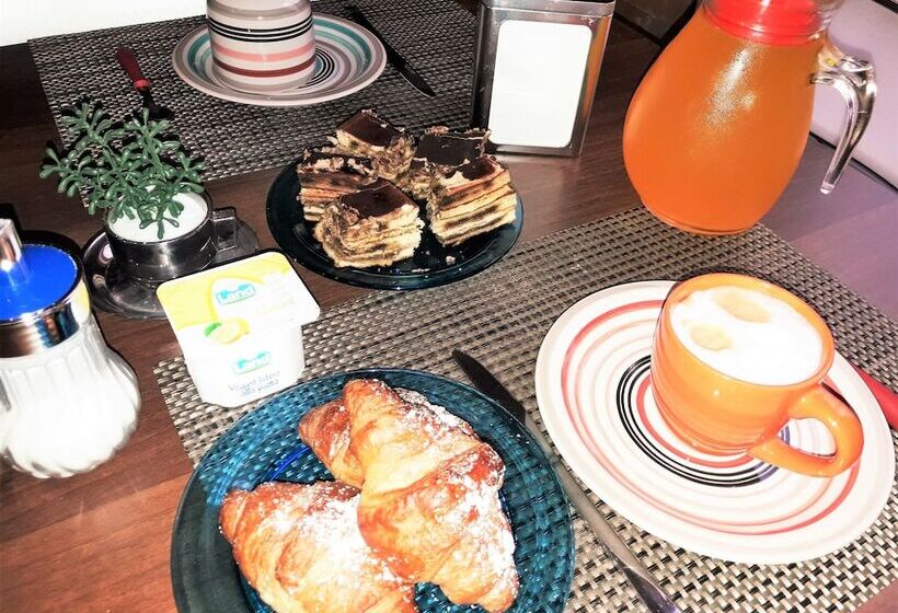 پانسیون Hollywood Inn Palermo