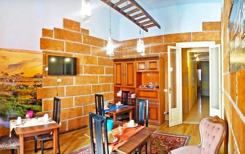 پانسیون Hollywood Inn Palermo