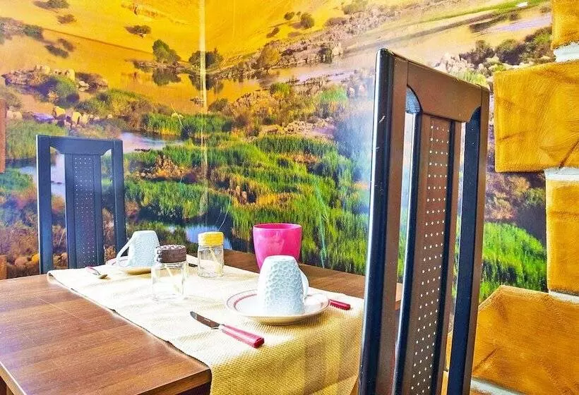 پانسیون Hollywood Inn Palermo
