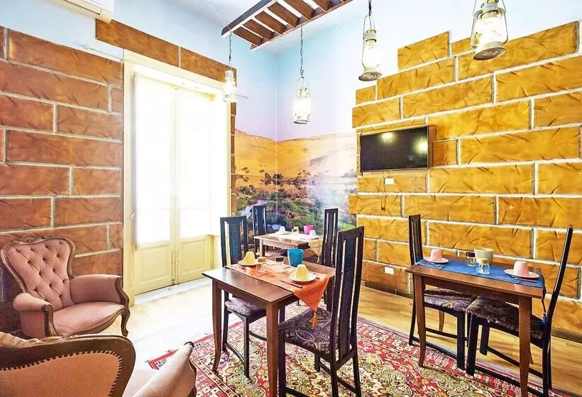 پانسیون Hollywood Inn Palermo