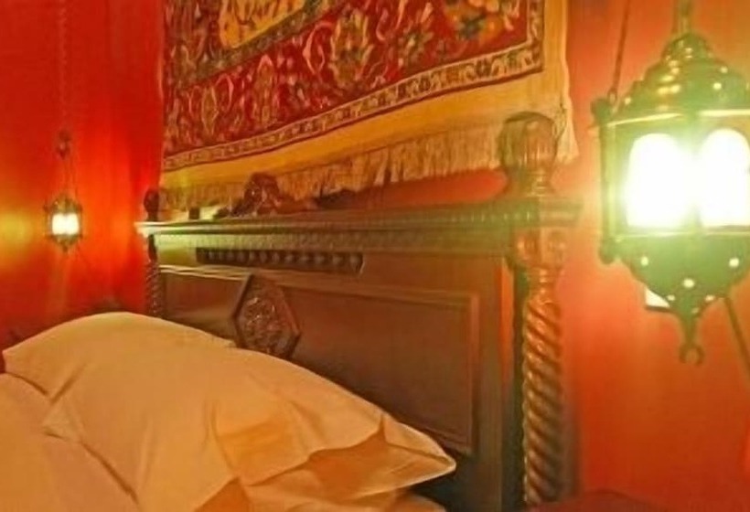 پانسیون Hollywood Inn Palermo