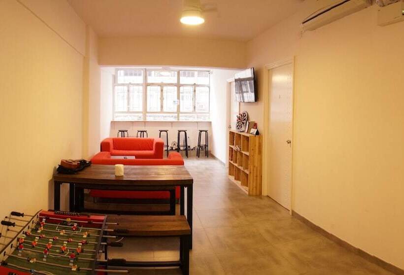 Rainbow Lodge Hk   Hostel