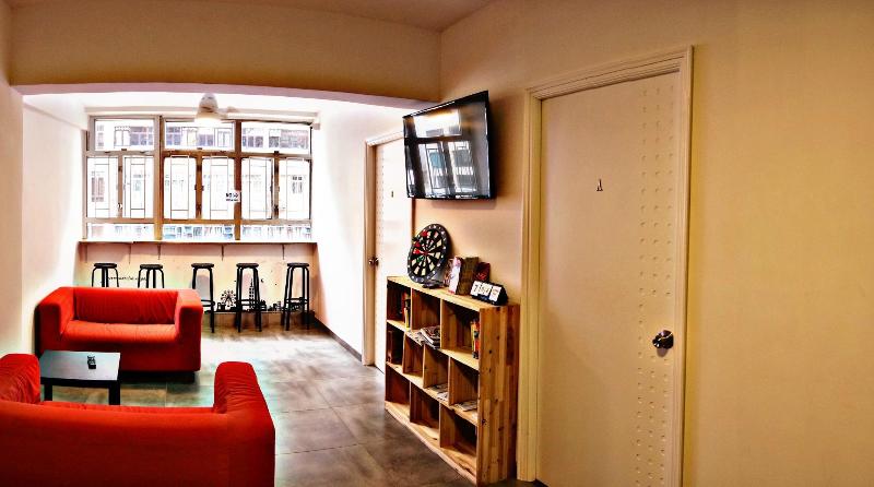 Rainbow Lodge Hk   Hostel