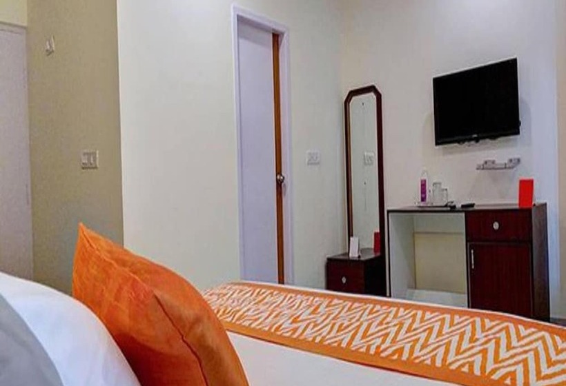 Fabhotel Shreyas Inn