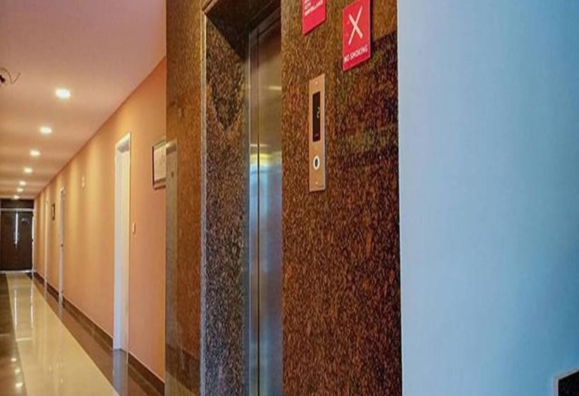 Fabhotel Shreyas Inn